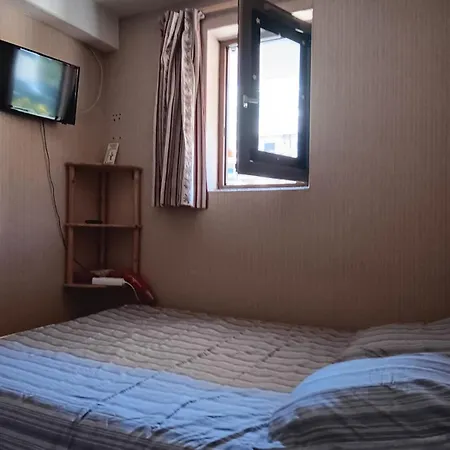 Apartment Cosy With Balcony